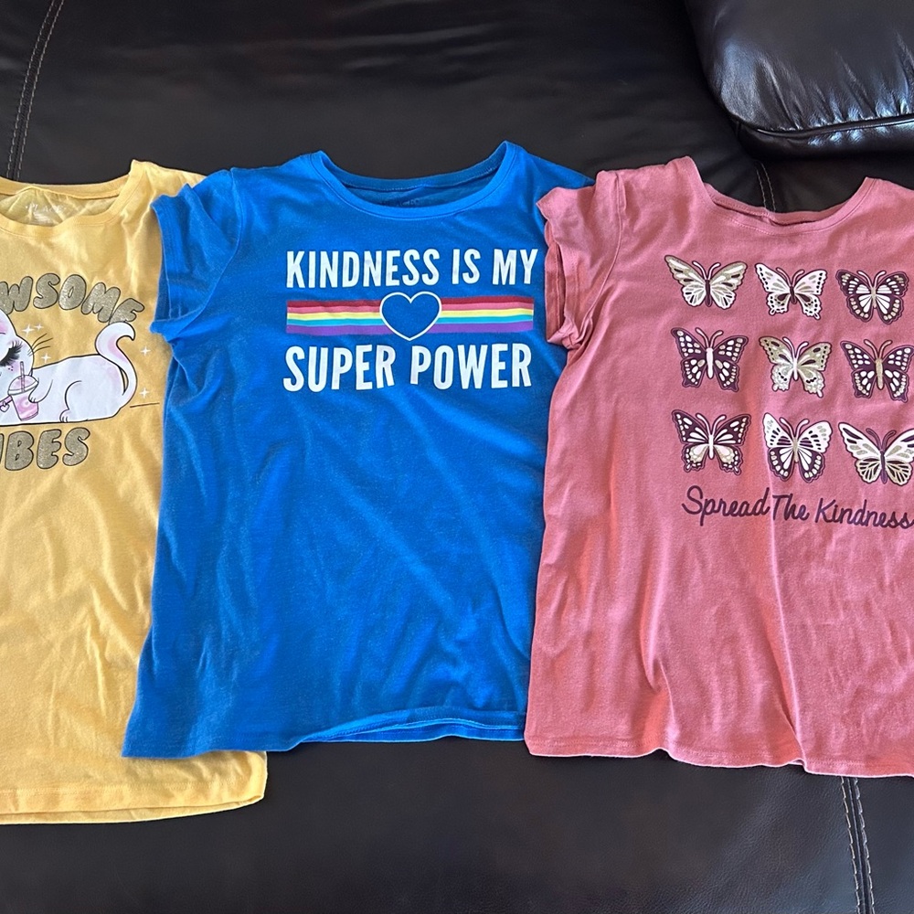 Set of 3 Graphic Tees from Children’s Place